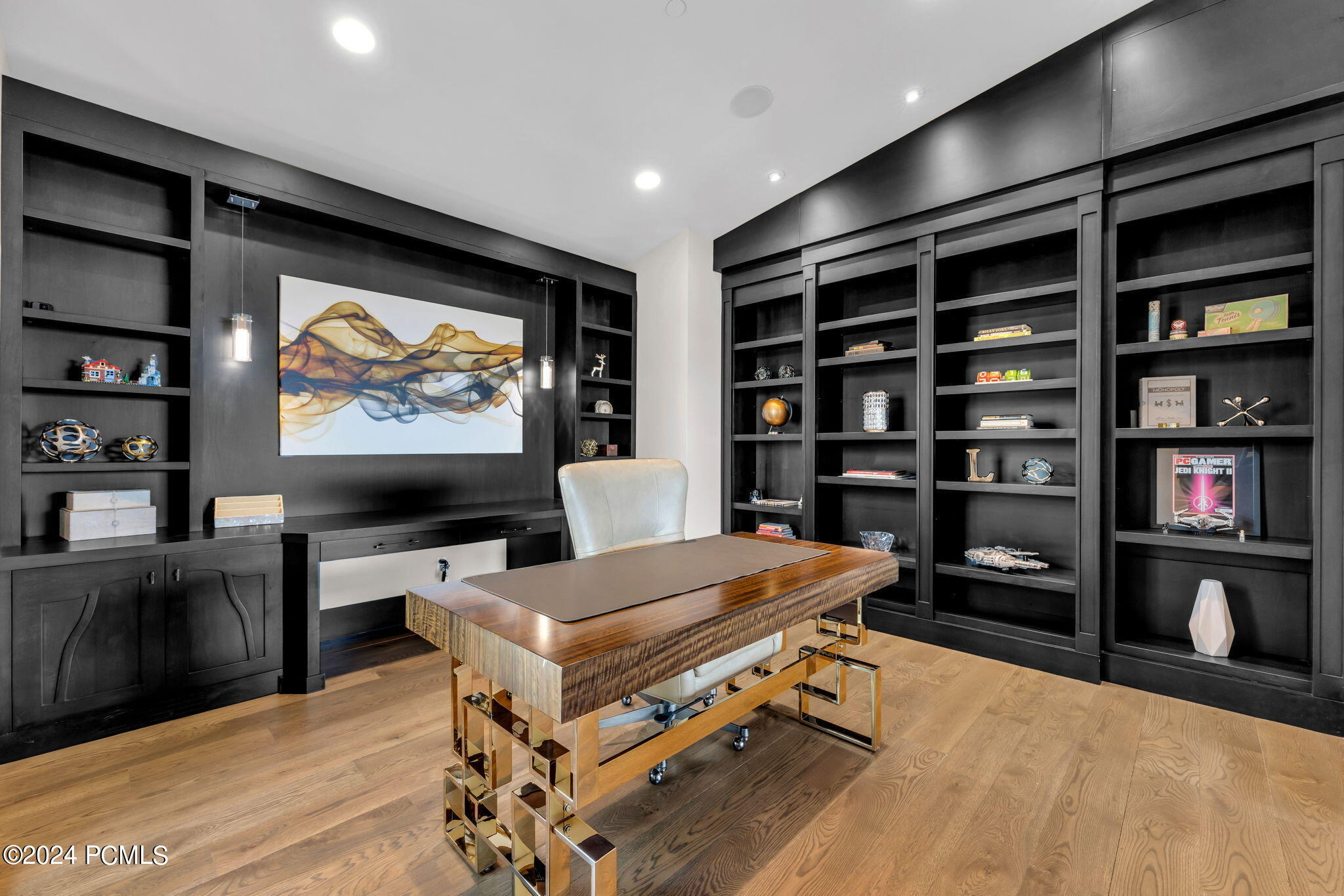Wide Plank, Plainsawn white oak with custom stain